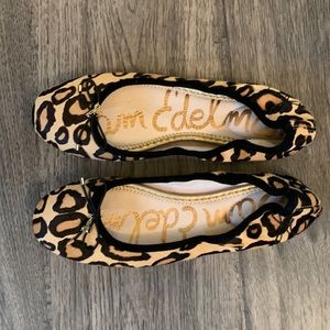 Sam Edelman Size 8 Leopard Flats